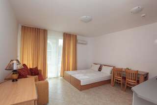 Апарт-отели Silver Springs Apartments Солнечный Берег Номер-студио-1
