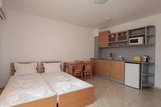 Апарт-отели Silver Springs Apartments Солнечный Берег Номер-студио-3