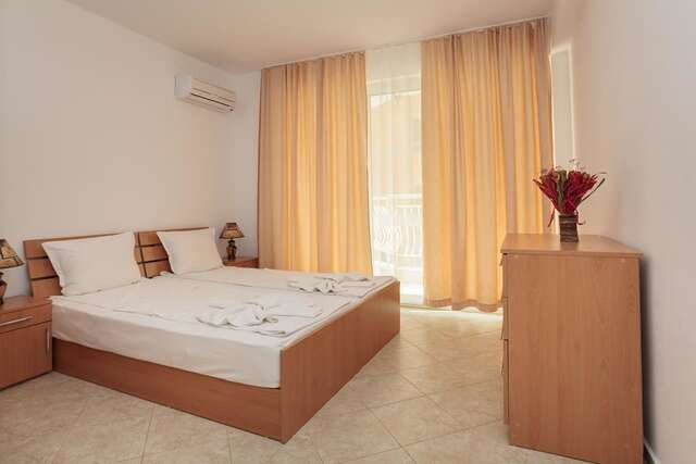 Апарт-отели Silver Springs Apartments Солнечный Берег-17